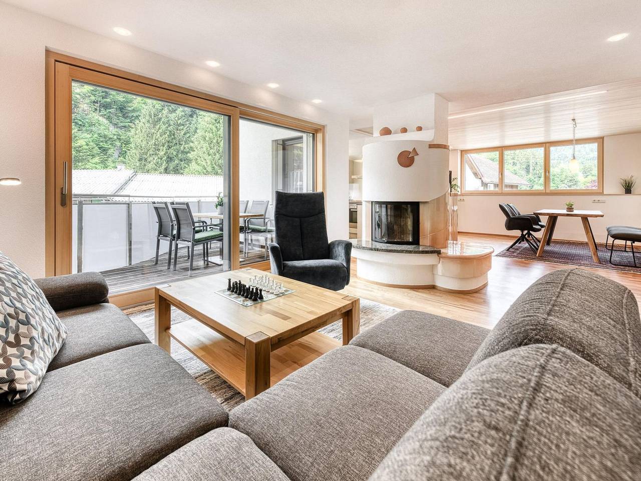 Ganze Ferienwohnung, Alpen-Ferienwohnung by A-Appartments - Appartement/Fewo, Dusche, Wc, 2 Schlafräume in Bürs, Rätikon Gebirgsgruppe