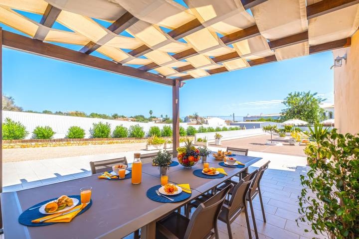 Villa La Digue in Guia, Faro Distrikt