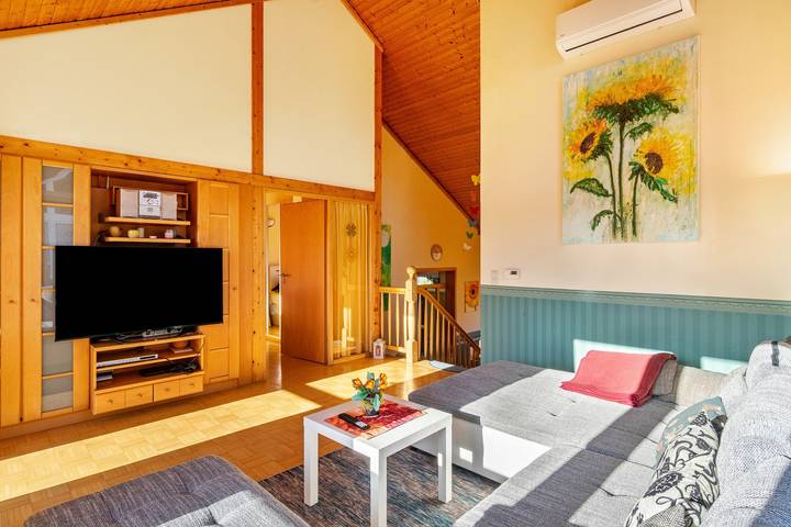Ferienhaus 'Gut Düneburg' mit Seeblick, privater Terrasse und Wlan in Schloss Dankern, Haren (Ems)