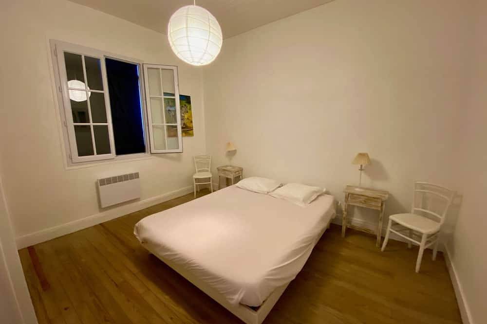 Fantastic house with idyllic garden in the heart of Cap Ferret, very central in Lège-Cap-Ferret, Arcachon region