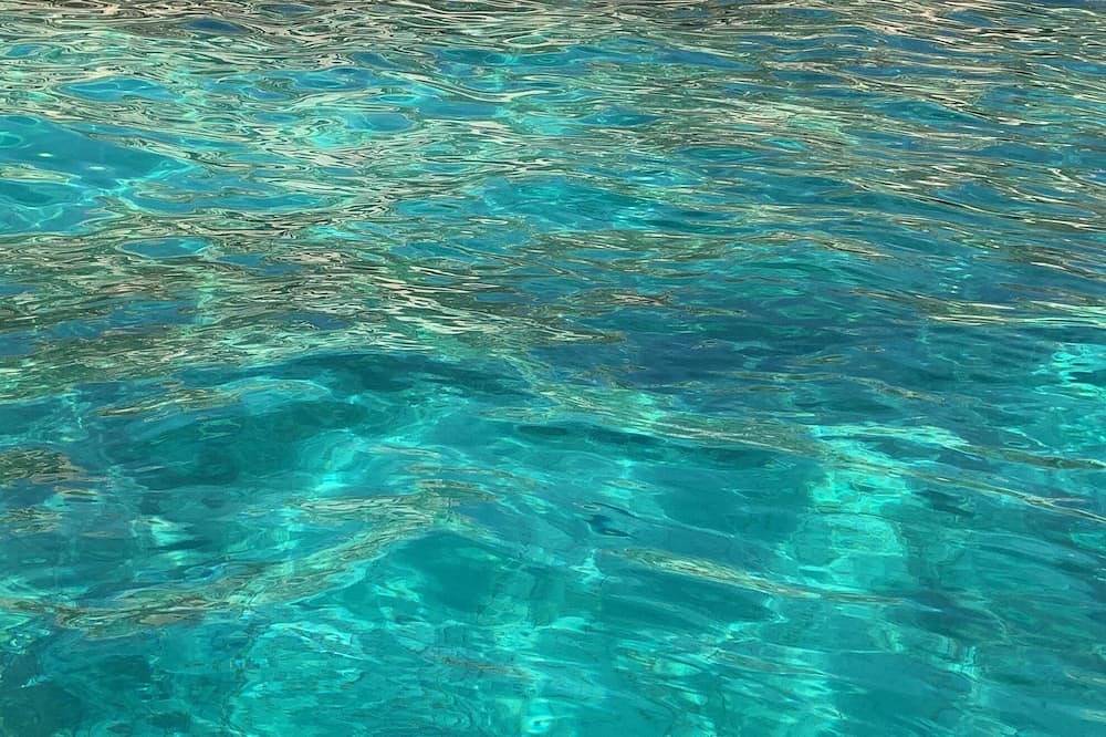 Entire apartment, Le Top du top in Carry-le-Rouet, Istres region