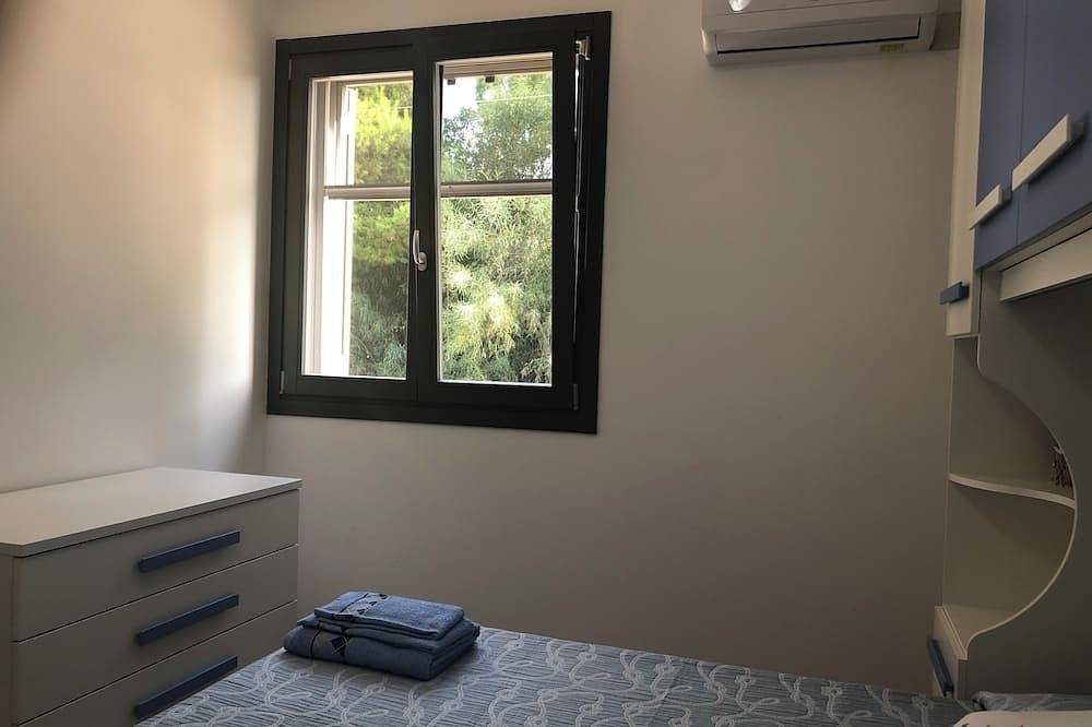 New Panoramic Villino in Porto Palo di Menfi Blue Flag ideal for families in Porto Palo, Agrigento Provinz