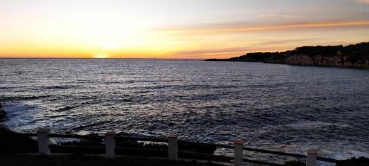 Location de vacances pour 8 personnes, avec terrasse et vue dans Plage de Portissol