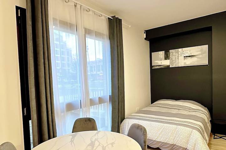 Apartamento entero, Modern, fully-equipped apartment in Villepinte, Sena-Saint Denis