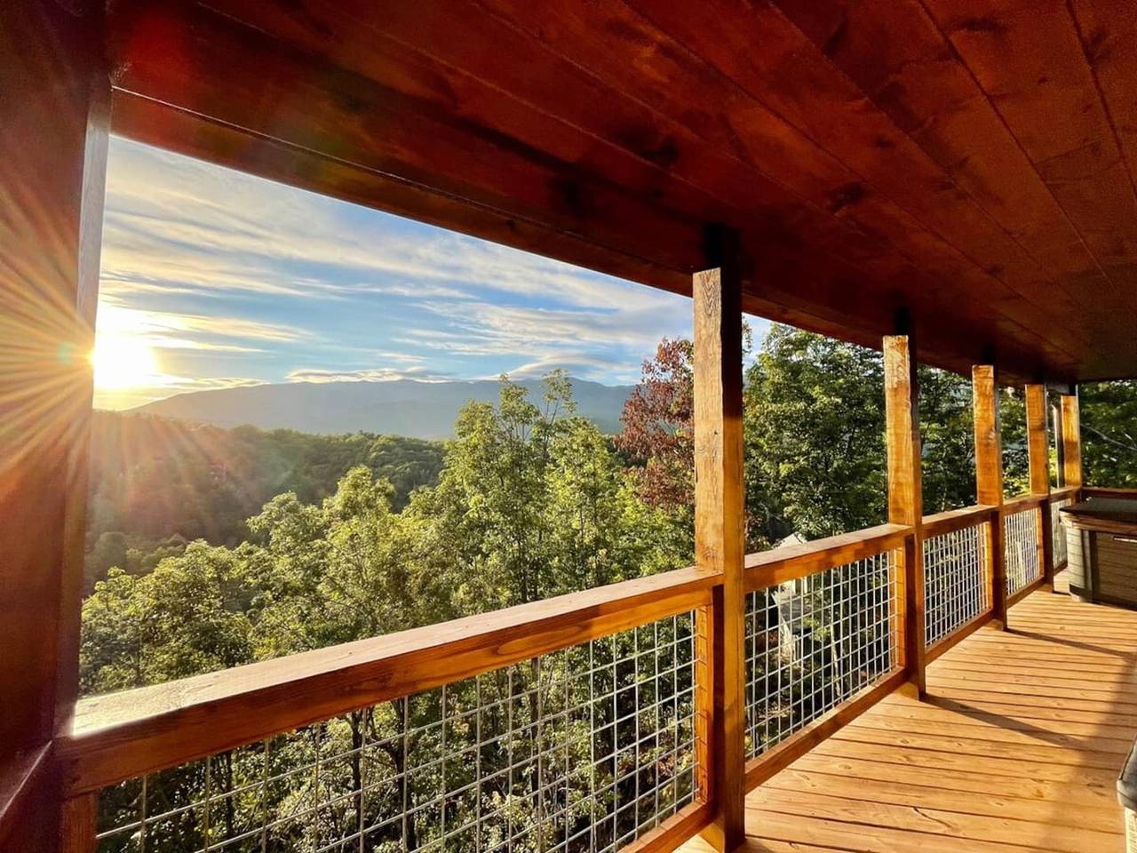 Entire apartment, Brand New Chalet with Spectacular Views- Ursa Mons in Sevier County
