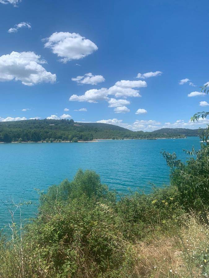 Location de vacances pour 6 personnes, avec jardin ainsi que vue et piscine à Sainte-Croix-du-Verdon - 4