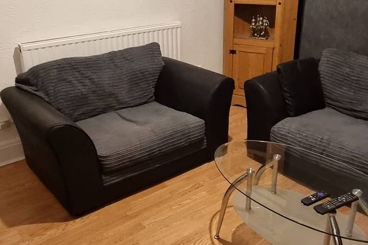 Affordable 2-Bed house for Rent Near Bradford City Center – Budget Accommodation in Bradford, Westliches Yorkshire