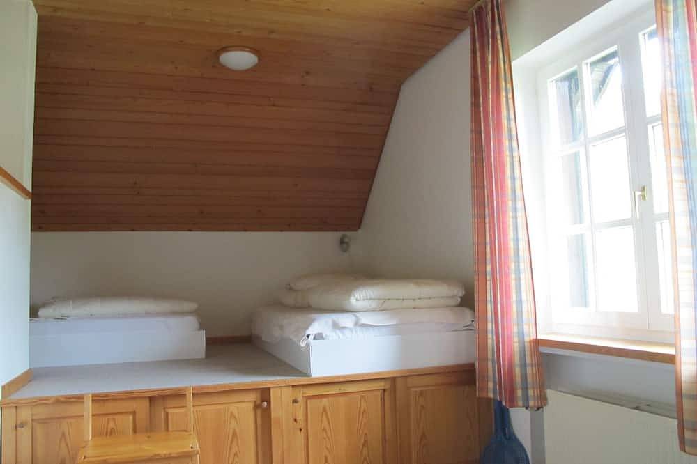 Ganze Wohnung, Familienfreundliche, großzügige Ferienwohnung mit Aussicht in Silbach, Winterberg