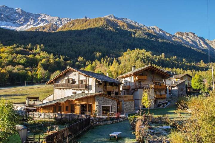 Hôtel pour 2 personnes, avec Balcon et Terrasse ainsi que Jardin et Sauna à Acceglio
