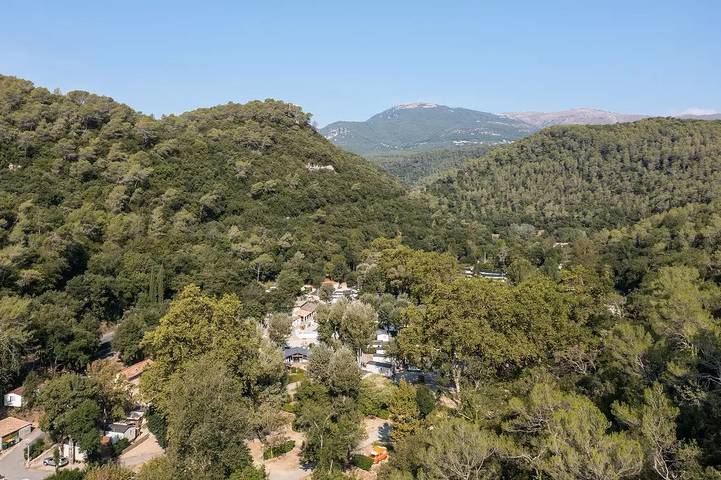 Mobilheim Gemütliche Tv Clim - 2 Schlafzimmer - 4 Personen in Roquefort-les-Pins, Mittelmeerküste (Frankreich)