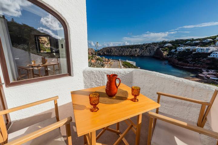 Ferienwohnung für 4 Personen, mit Garten und Balkon in Cala Morell