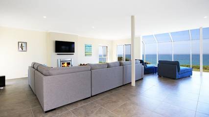 Holiday Home for 16 People in Culburra, Culburra Beach, Photo 1