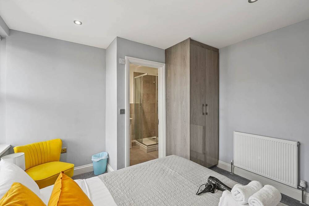 Entire apartment, Luxury apartment with parking Maidstone Town in Kent