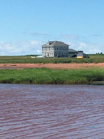 Cabin Rentals And Lodges for 10 Guests in Prince Edward Island, Canada, Picture 2