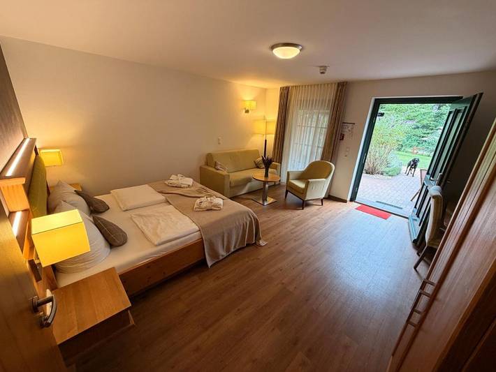Hotel für 2 Personen, mit Terrasse und Garten sowie Pool und Sauna in Burg (Spreewald) - 4