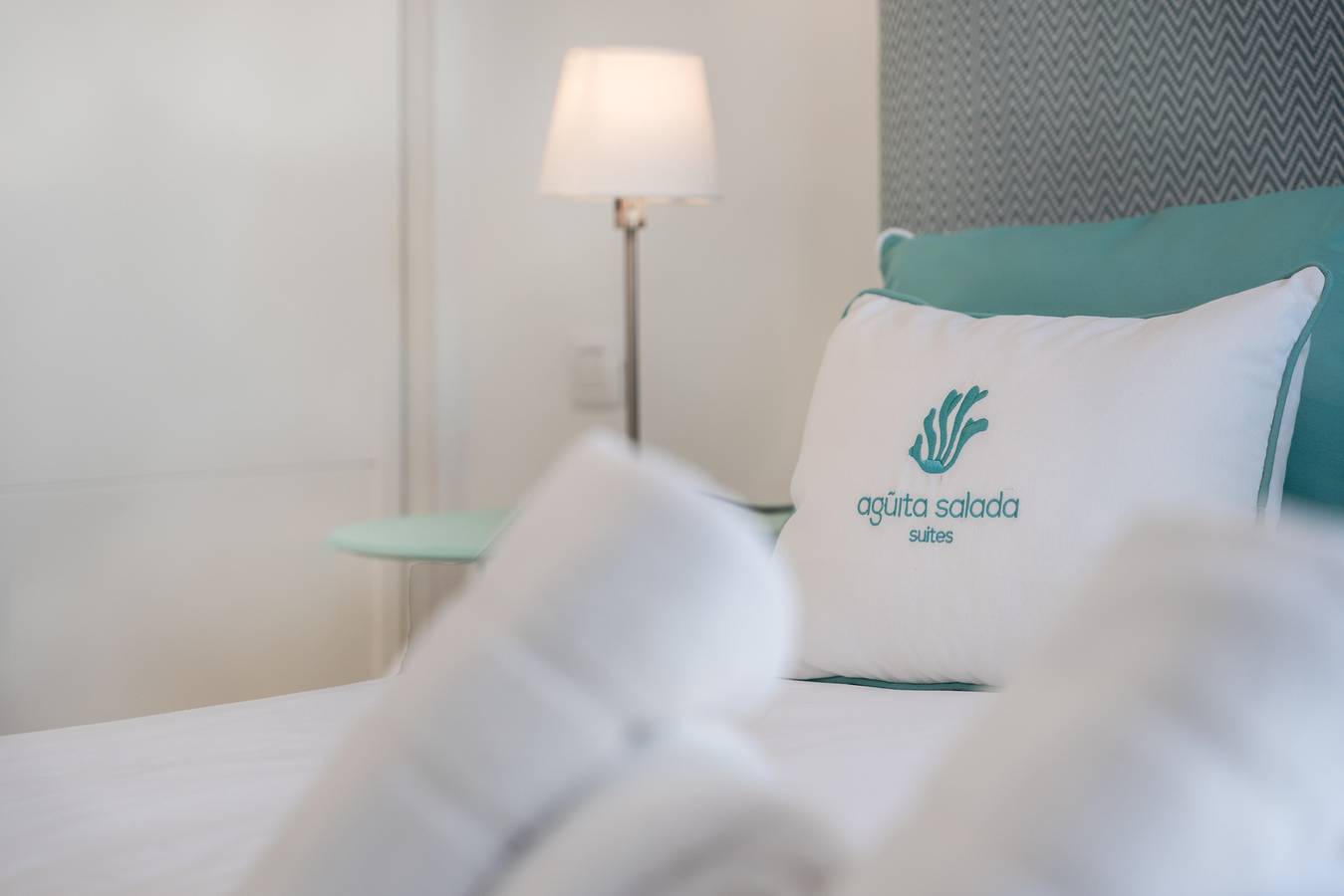 Appartement entier, Appartement de vacances 'Ocean View By Agüita Salada Suites' avec vue mer, balcon et Wi-Fi in Bajamar, San Cristóbal de La Laguna