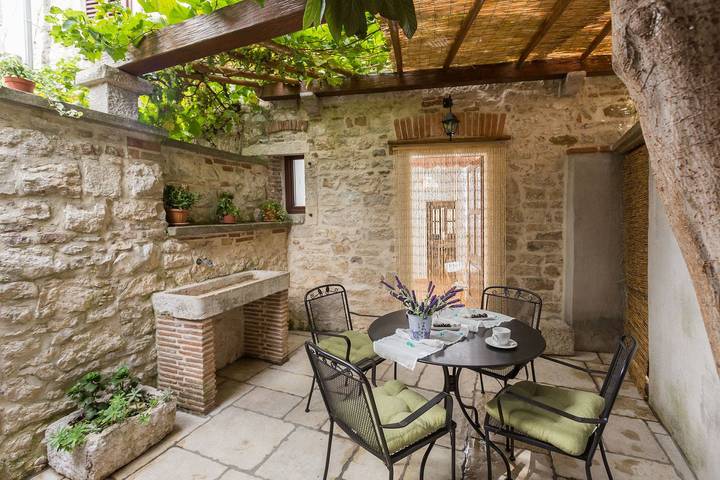 Ferienwohnung für 5 Personen, mit Terrasse und Garten, kinderfreundlich in Poreč - 3