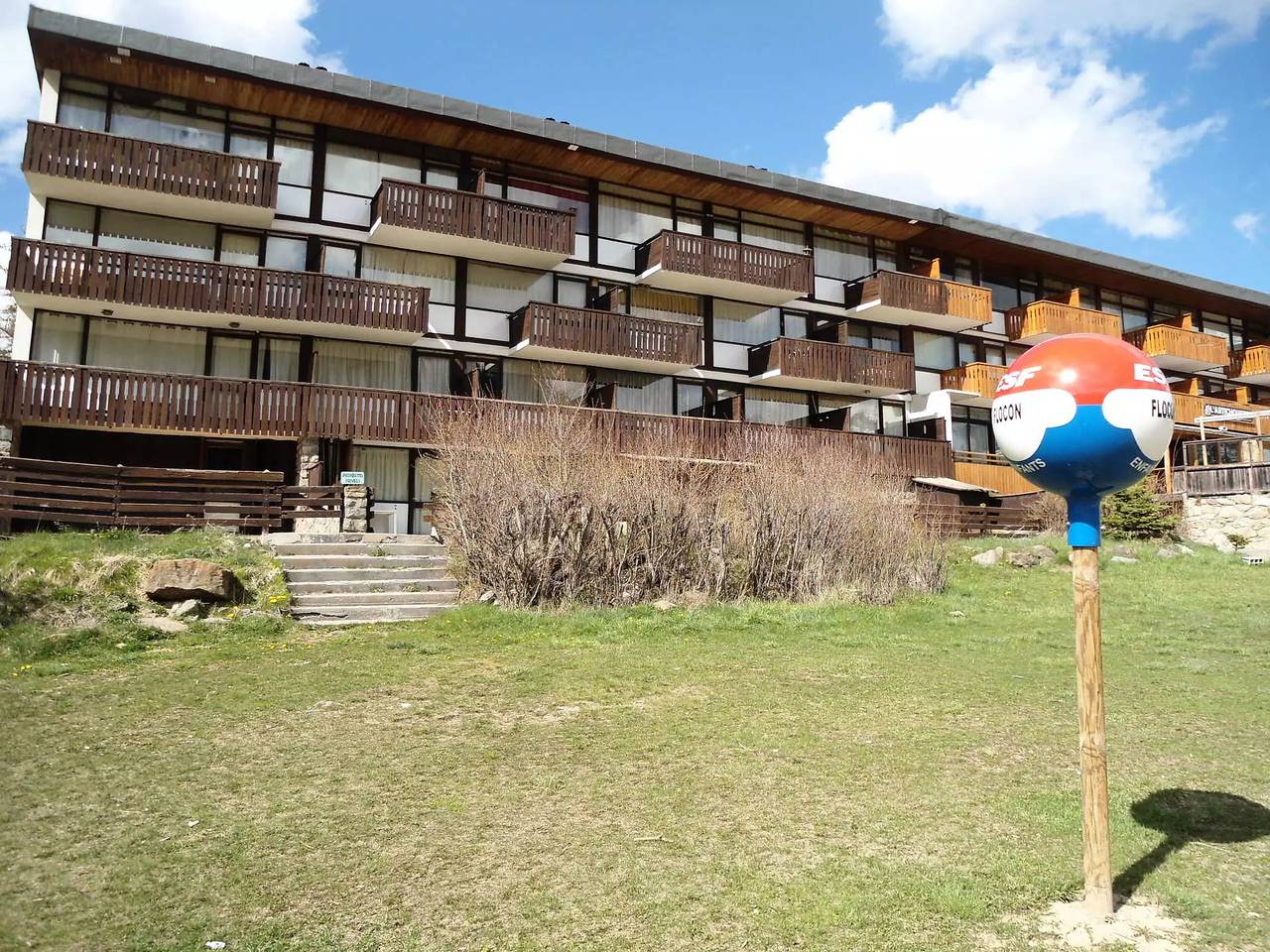 Apartamento entero, Apartamento 5 personas expuesto sur con balcón hermosa vista in Pra-Loup, Uvernet-Fours