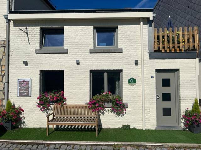 Gîte pour 2 personnes, avec jacuzzi et balcon, animaux acceptés dans Petit Coo