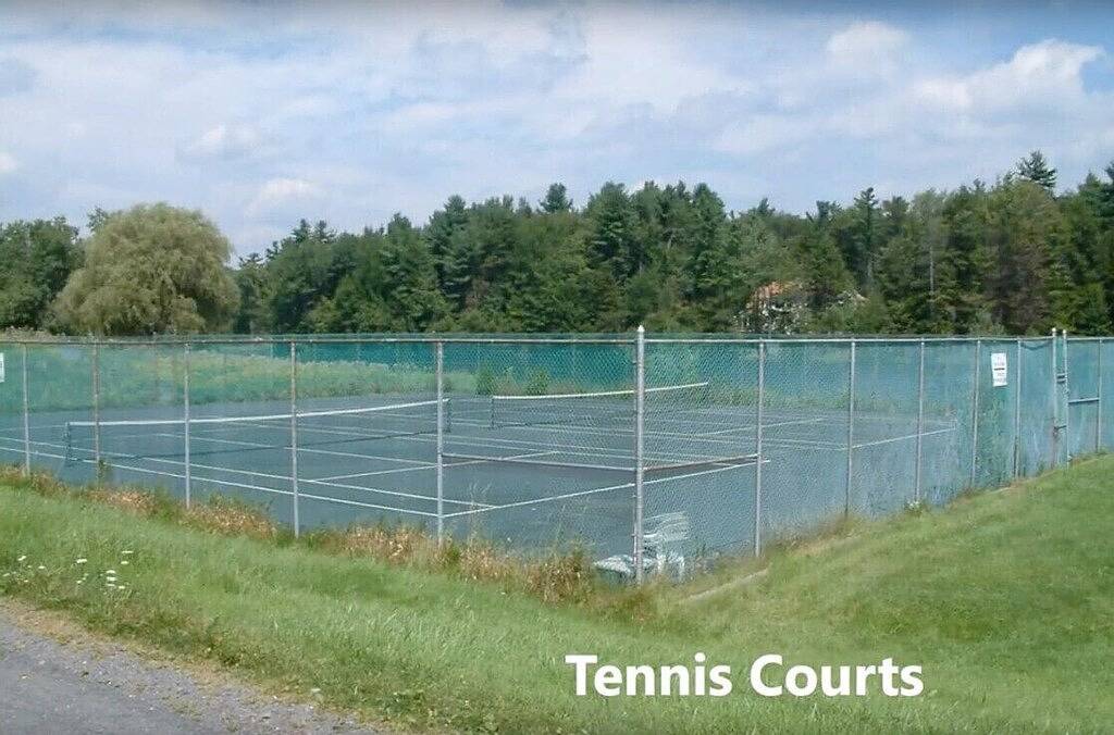 Haus am Seeufer: Kamin, 4-Jahreszeiten-Zimmer mit Seeblick - familien- und haustierfreundlich! in Blakeslee, Monroe County (PA)