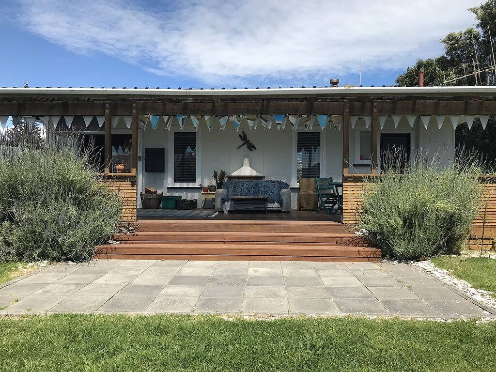 Funky 50's Beach House in Kapiti Coast District