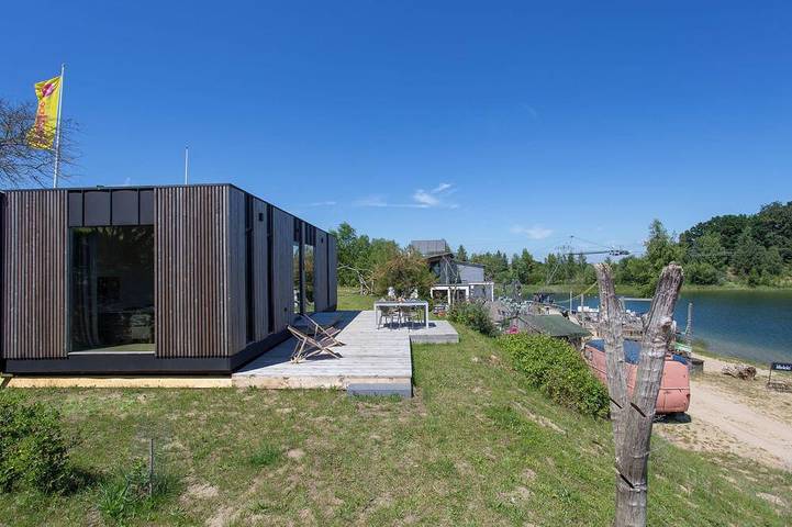 Ferienhaus für 5 Personen, mit Garten und Terrasse sowie Pool in Zirkow
