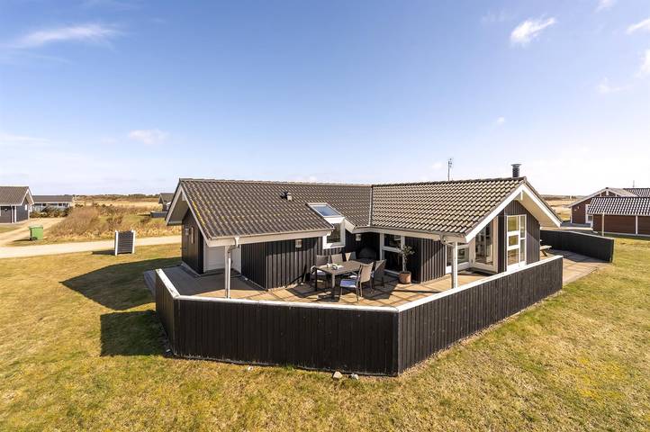 Vakantiehuis voor 6 personen, with sauna and terras as well as whirlpool, met huisdier in Vejlby Klit