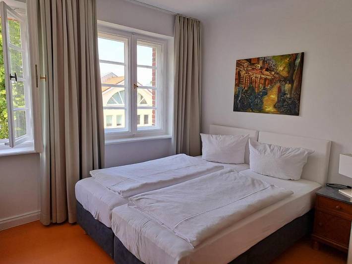 Hotel für 2 Personen, mit Ausblick und Garten in Steglitz-Zehlendorf - 4