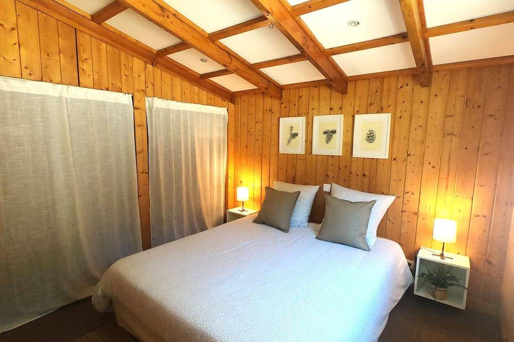 Gîte \"balnéo\" Sous le Figuier, un Lieu de Détente au Coeur de la Pinède in Six-Fours-les-Plages, Côte méditerranéenne (France)