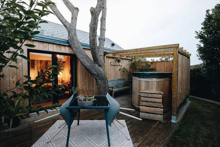 Hôtel pour 2 personnes, avec jacuzzi ainsi que sauna et jardin