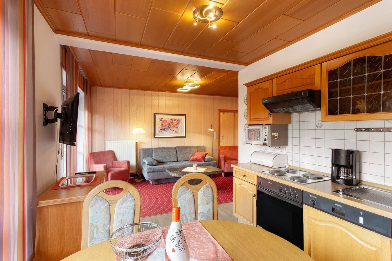 Ganze Wohnung, Haus Schönblick - "Appartment 10" mit Bergblick, Balkon und Wi-Fi in Willingen, die Mittelgebirge