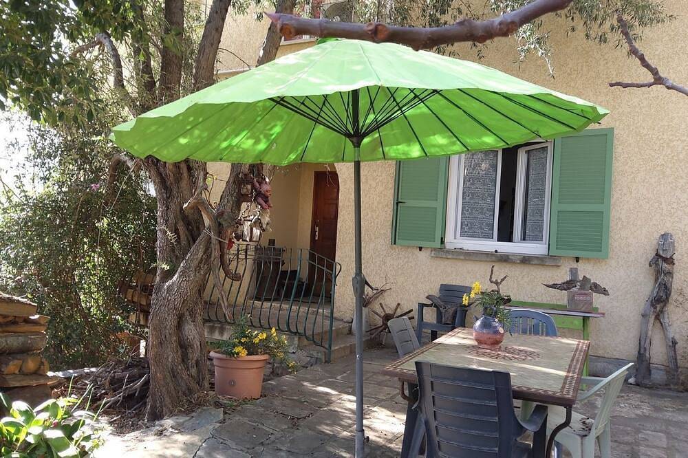 Appartement Climatisé, Rdc Villa, Avec Jardin Arboré. Proche Centre Ville Bastia in Ville-di-Pietrabugno, Cap Corse