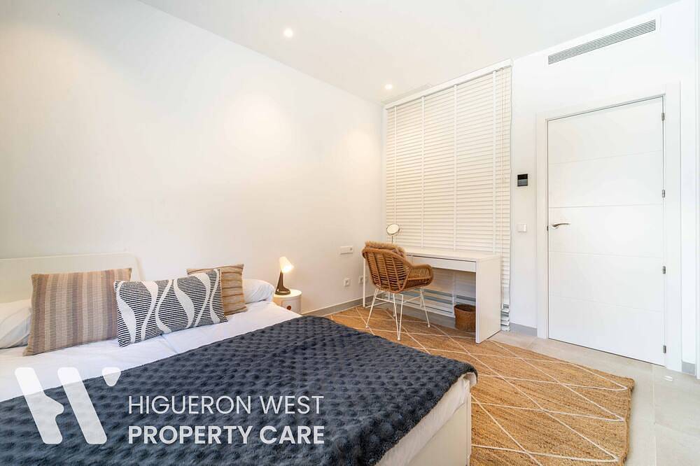 Entire apartment, Luma View Retreat in La Capellania, Benalmádena