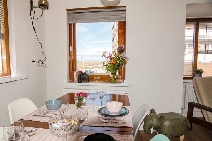 Ferienwohnung für 6 Personen, mit Balkon und Terrasse sowie Ausblick in Katwijk aan Zee