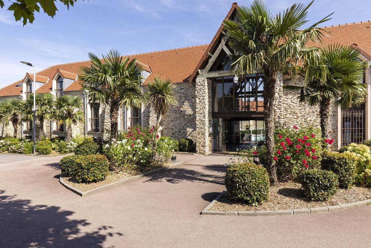 Hotel Les Suites - Domaine de Crécy in Crécy-la-Chapelle, Seine-et-Marne