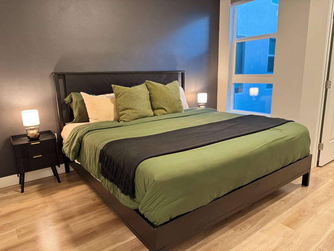 Apartamento entero, Luxe Deco Haven Pool Gym Parking Close to Disneyland in Santa Ana (california), Condado de Orange