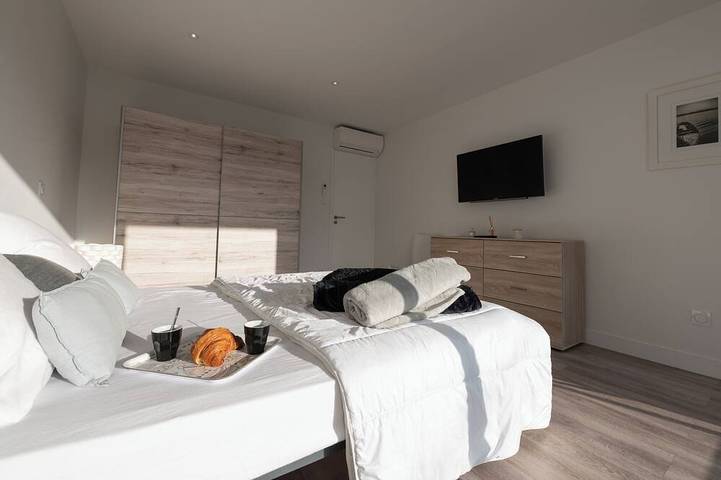 Location de vacances pour 8 personnes, avec jardin et balcon dans Plage Naturiste Saint-Georges de Didonne - 2