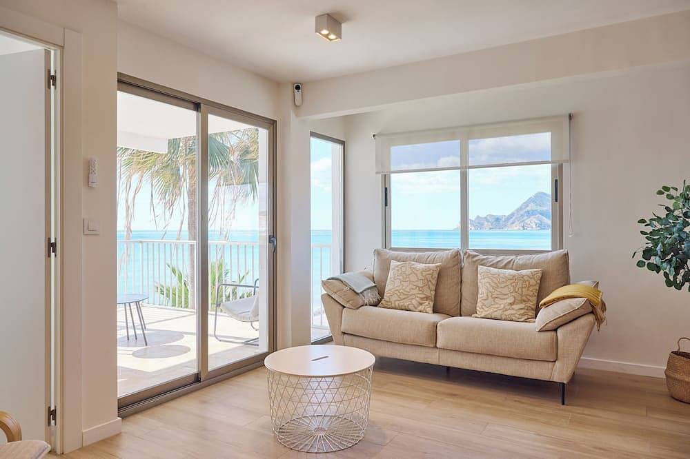 Entire apartment, Altea Beach Front Luxury Apartment in Cap Negret, Altea