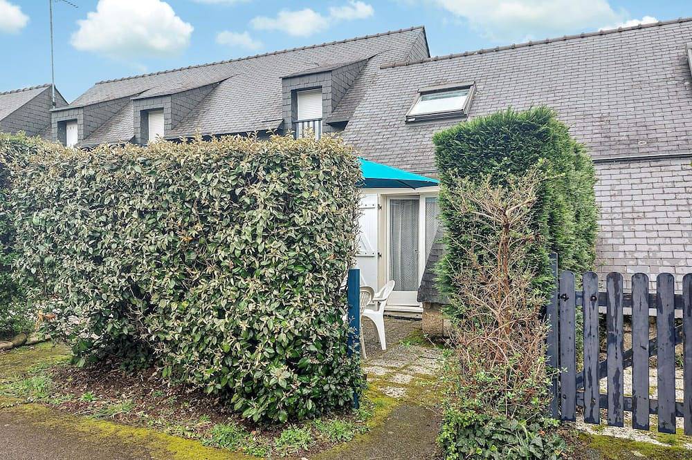 Amazing home in Saint-Philibert in Saint-Philibert, Côte des Mégalithes