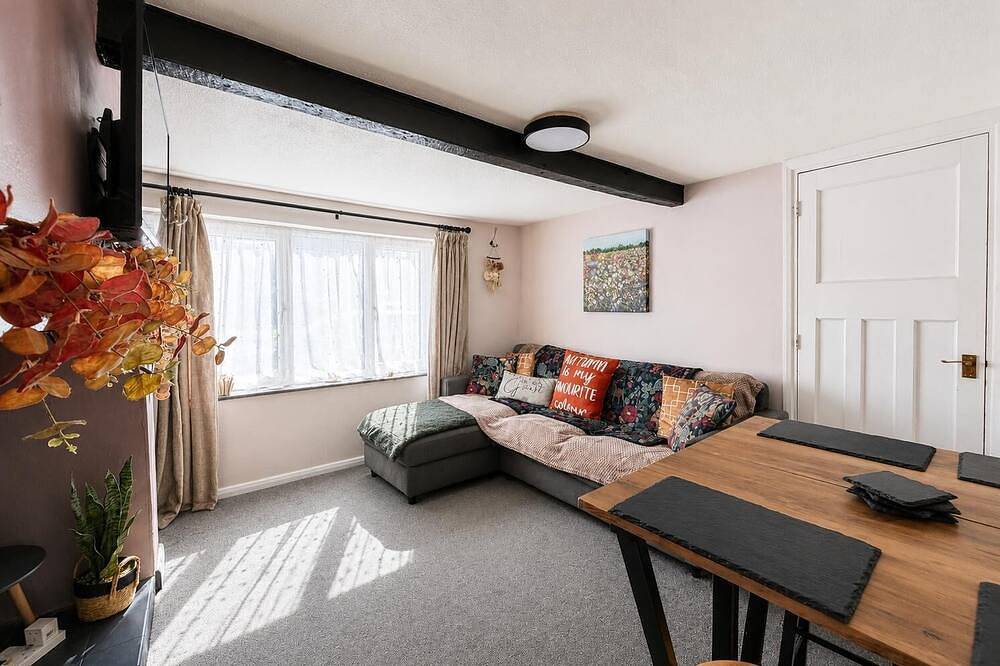 Stunning cottage with a private hot tub and sauna in Norfolk in Ingham (Norfolk), Norfolk