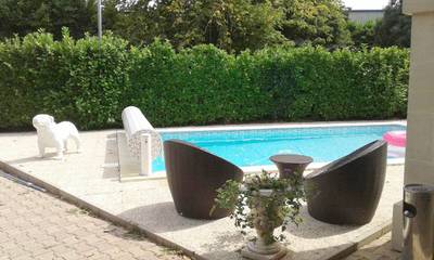 Chambre d’hôte pour 3 personnes, avec piscine ainsi que jardin et terrasse à Vayres
