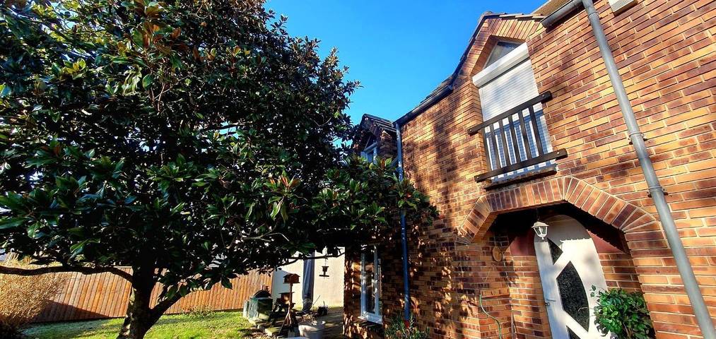 Gîte pour 8 personnes, avec jardin, animaux acceptés à Combs-la-Ville