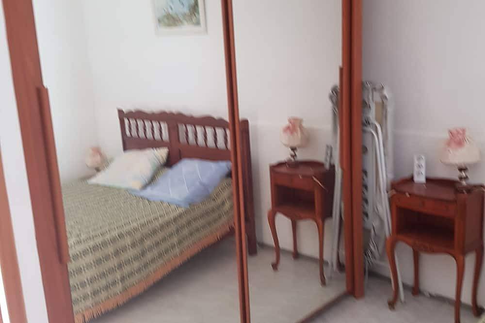 Small apartment 15 minutes from Saint Florent overlooking Cap Corsica in Santo-Pietro-di-Tenda, Calvi und Umgebung