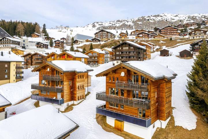 Ferienhaus für 12 Personen, mit Balkon/Terrasse und Sauna sowie Balkon und Ausblick in Bettmeralp