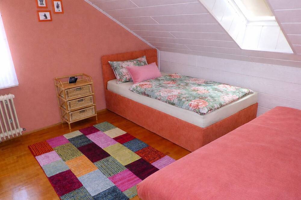 Ganze Wohnung, Apartment Wörth mit tollem Ausblick - Apartment in Wörth mit Ausblick in Wörth am Rhein, Rheinebene
