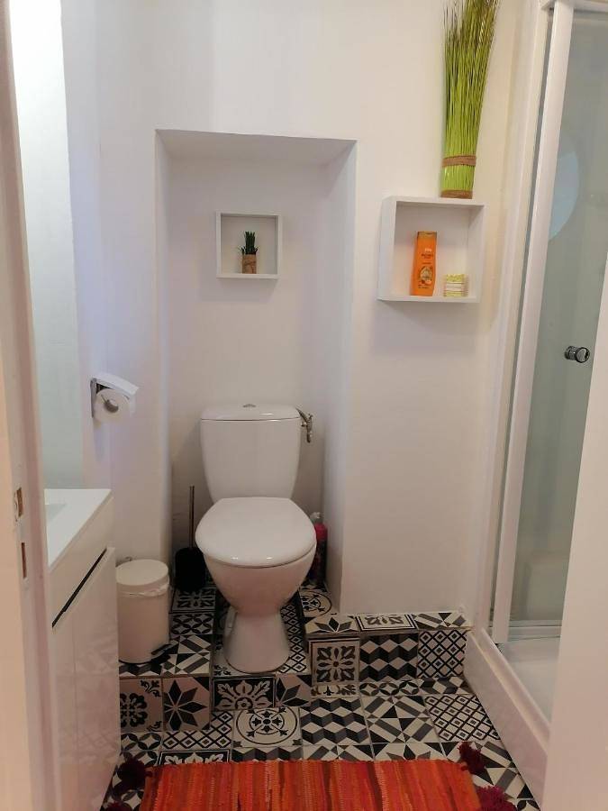 Appartement entier, One-Bedroom Apartment in Pignans, Région de Brignoles