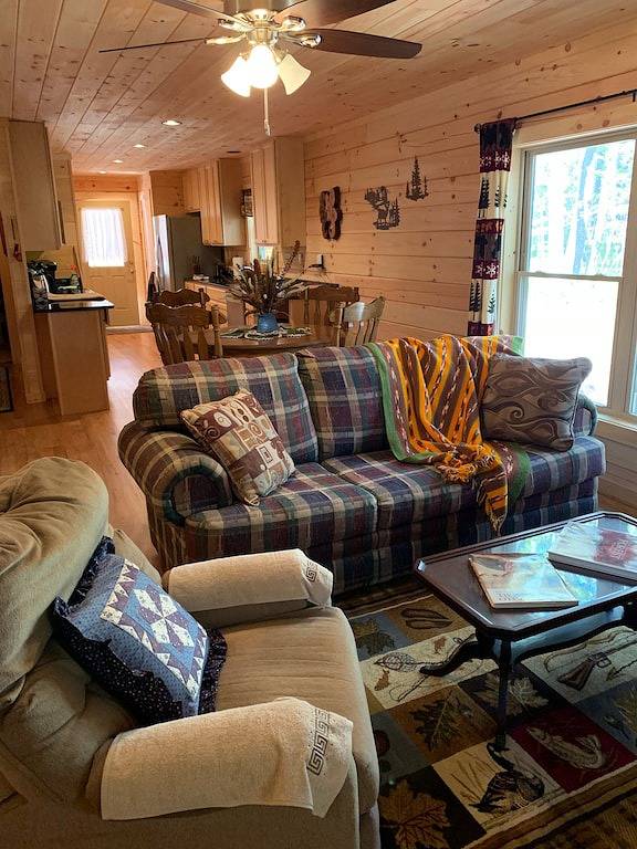 Neues Blockhaus in Saluda, Nc in Saluda, Polk County NC