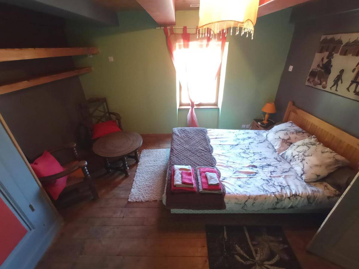 Four-Bedroom House in Le Vernet-Chaméane, Parc Naturel Régional Livradois-Forez