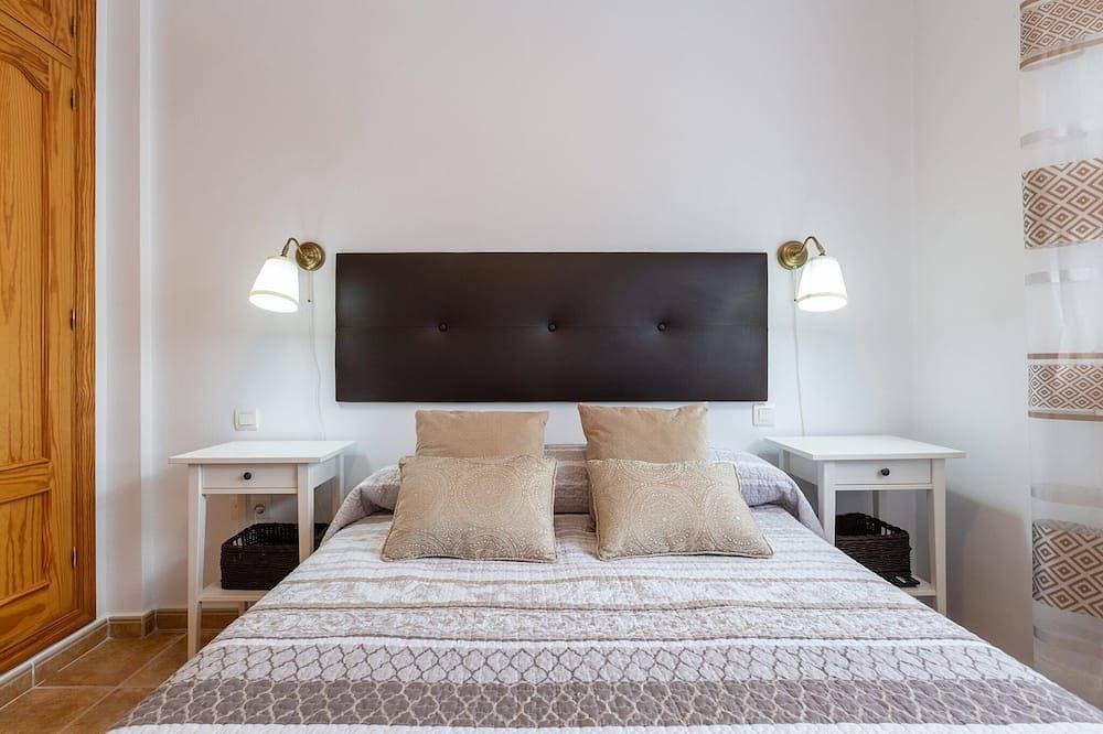Entire apartment, Tolox 1 - Apartment In Tolox. Free Wifi in Tolox, Sierra de las Nieves