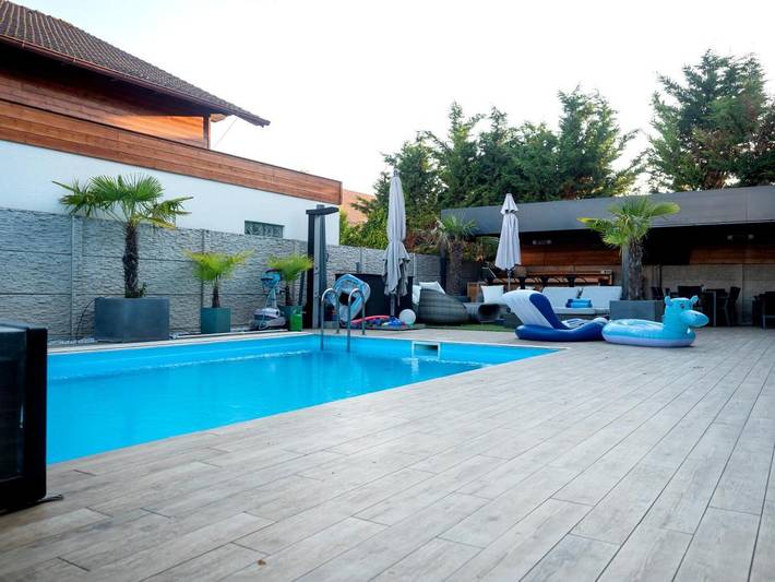 Villa für 6 Personen, mit Balkon und Terrasse sowie Garten und Pool in Niederösterreich
